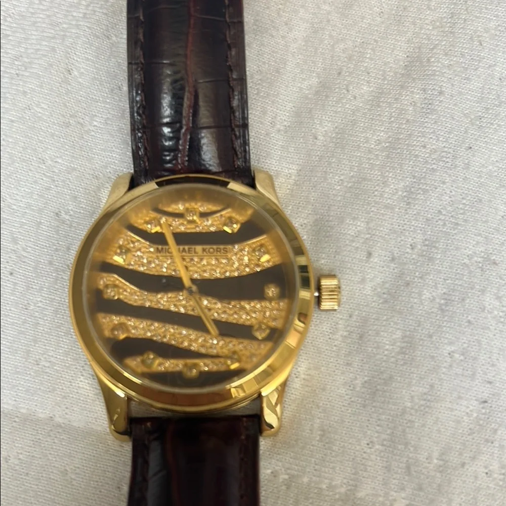 Michael Kors Gold and Brown Watch - Picture 1 of 3
